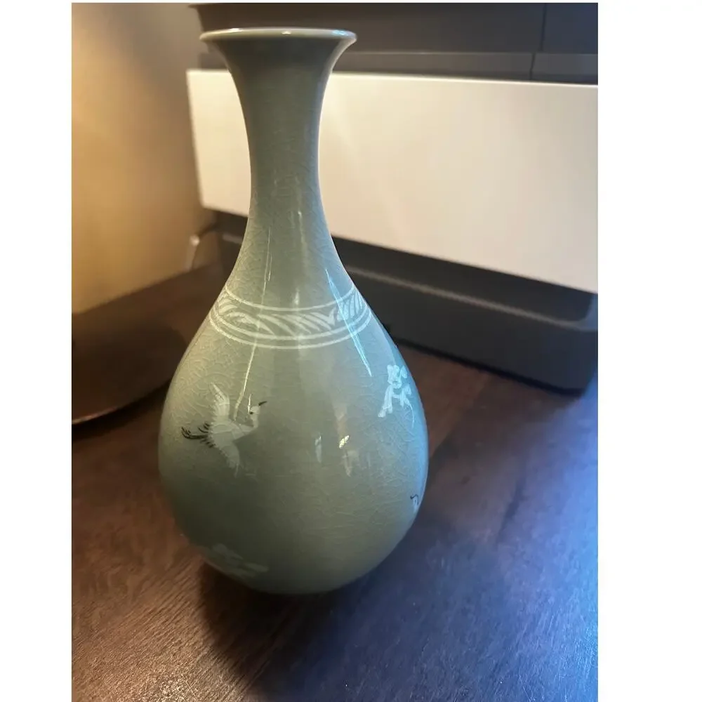 MCM VINTAGE KOREAN CELADON VASE